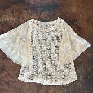 Women’s boutique lace flowy sleeves cream colored size Large Western flare